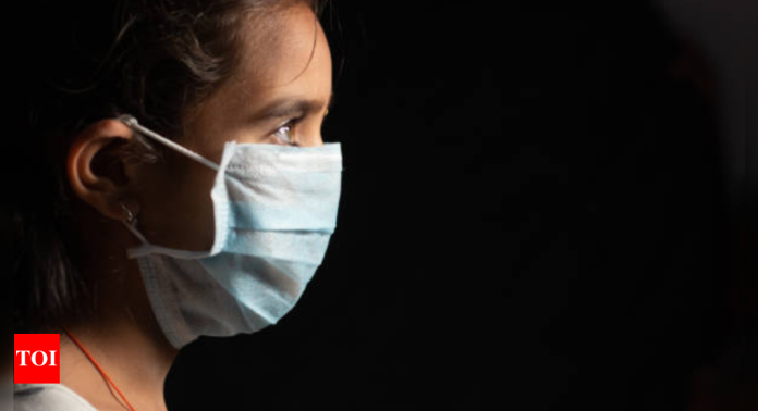 Delhi Air Quality: GRAP 4 in Delhi: Here's how current air quality in Delhi can impact health |