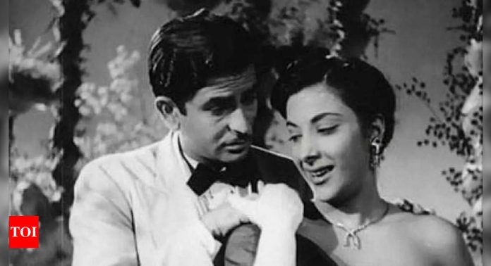 Did you know Raj Kapoor's 1951 classic Awaara sold 64 million tickets in the USSR during the Soviet era? | Hindi Movie News