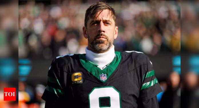 Allen Lazard suggests that Aaron Rodgers is fueling retirement rumours as a way to “stir up headlines” and keep the attention focused on him | NFL News