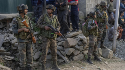 Security forces kill one terrorist in Jammu & Kashmir's Srinagar; encounter underway