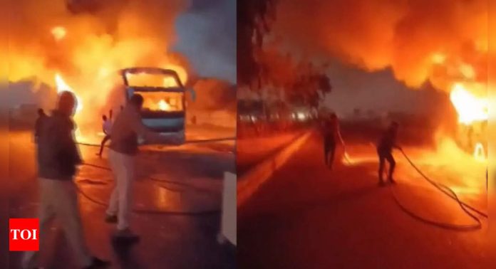 Video: Fire breaks out in private bus on NH 48 in Gujarat's Sabarkantha