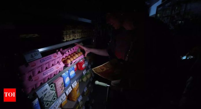 What caused power outage in Spain, Portugal? Spanish PM says there's no conclusive information