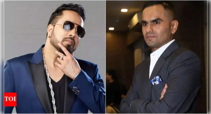 Mika Singh recalls face-off with Sameer Wankhede at airport, says Customs treated him like 'Dawood Ibrahim' after USD 2 lakh tweet: 'I’m not some idiot' | Hindi Movie News