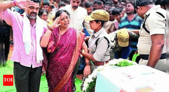 Thousands line up to pay tribute at farewell for Andhra soldier | India News