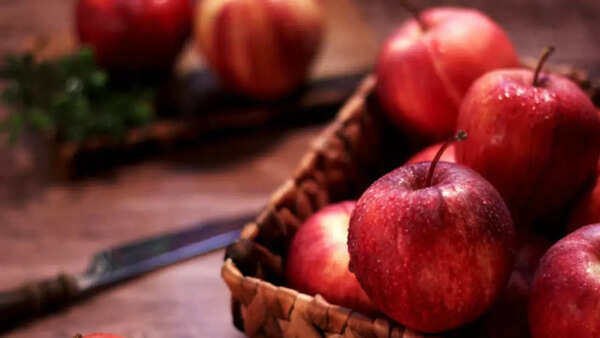 Apples (4)