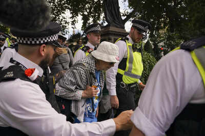 London police arrest 365 people as pro-Palestinian protesters defy new law