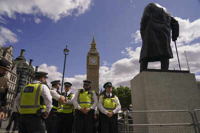 London police arrest 365 people as pro-Palestinian protesters defy new law