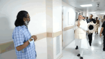 Former Jharkhand CM Shibu Soren passes away: PM Modi pays tribute, consoles Hemant at hospital — Video