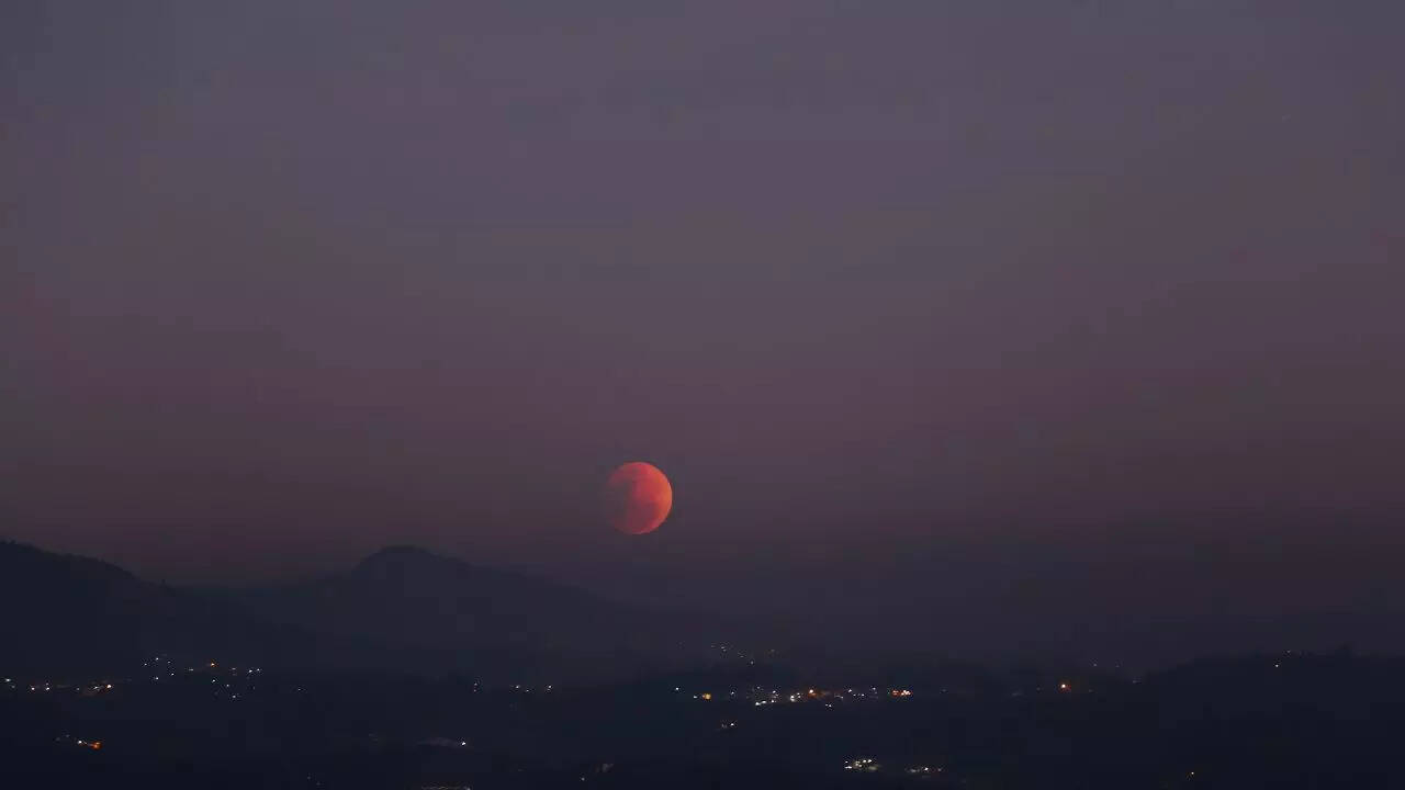 Longest lunar eclipse