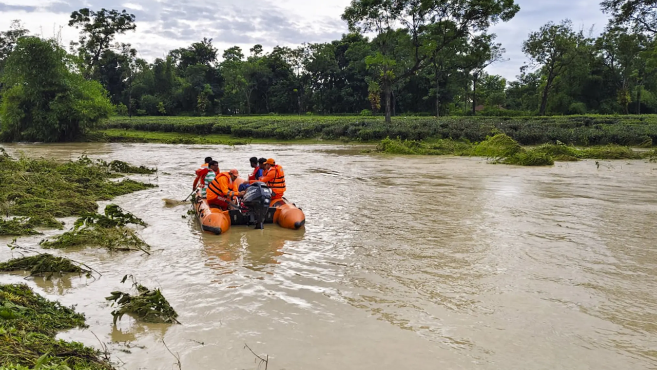 Rescue operation underway after landslides hit the area following heavy rainfall, in Darjeeling. (Pic credit: PTI) Landslides in Darjeeling