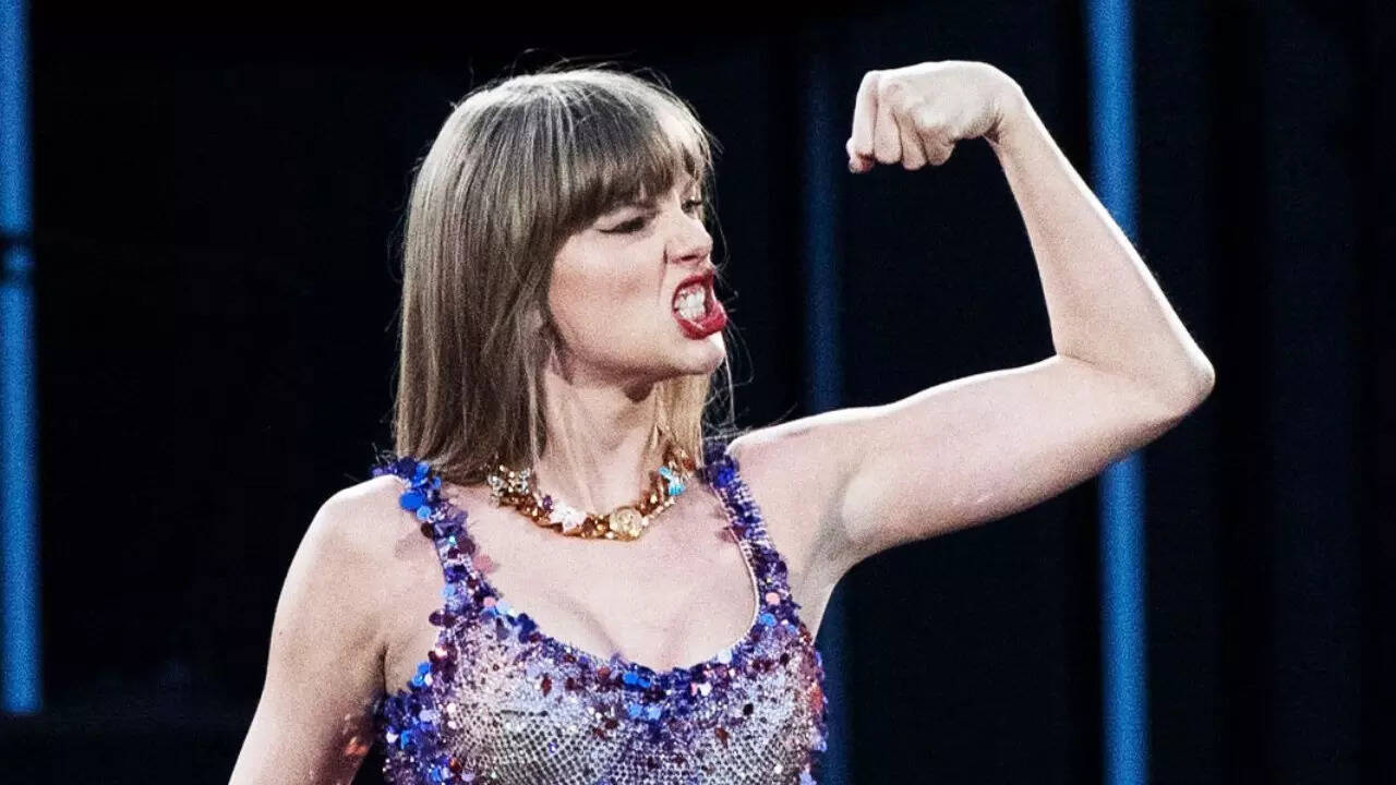 Taylor Swift (27)